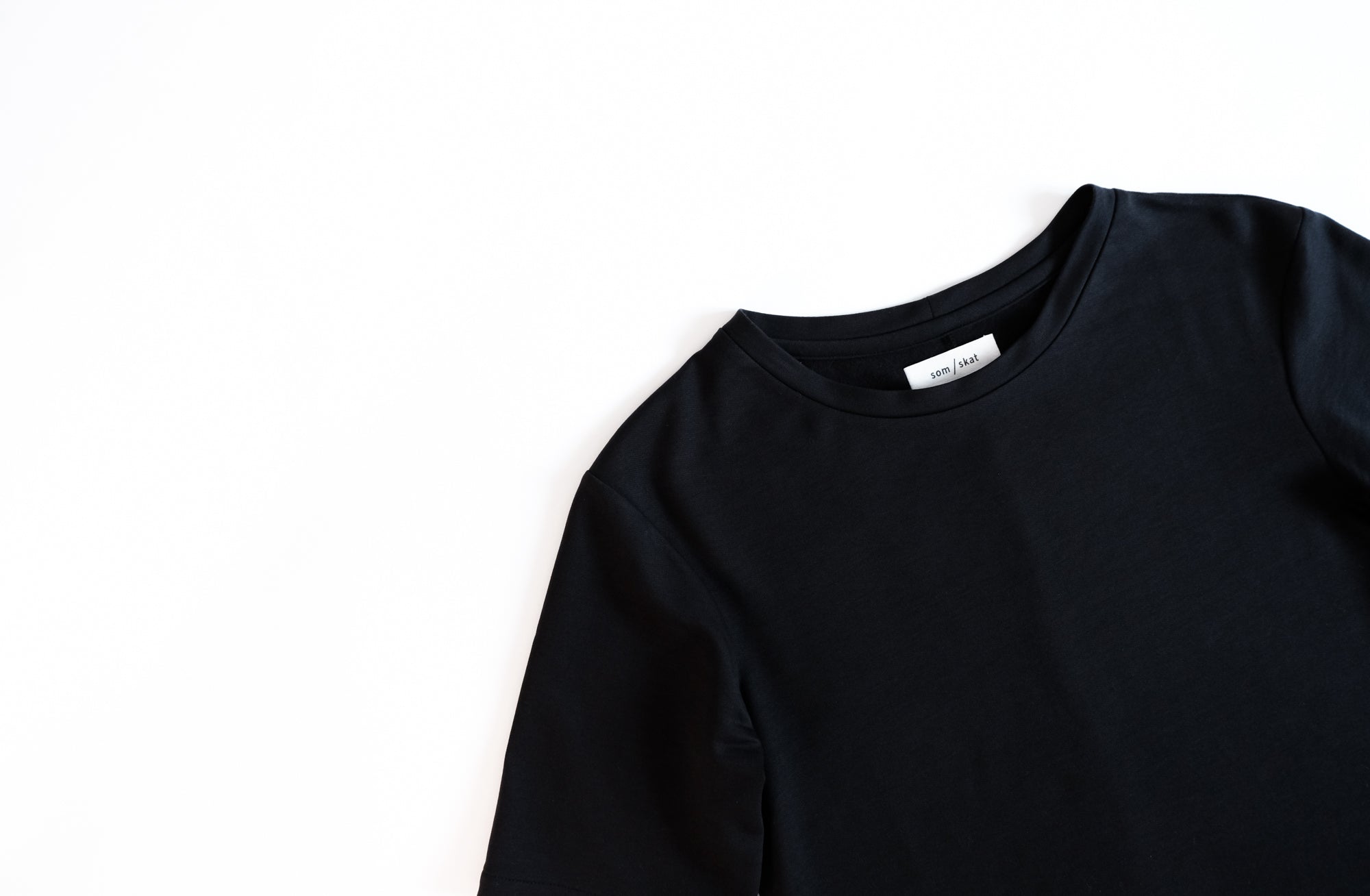 t-shirt olive still